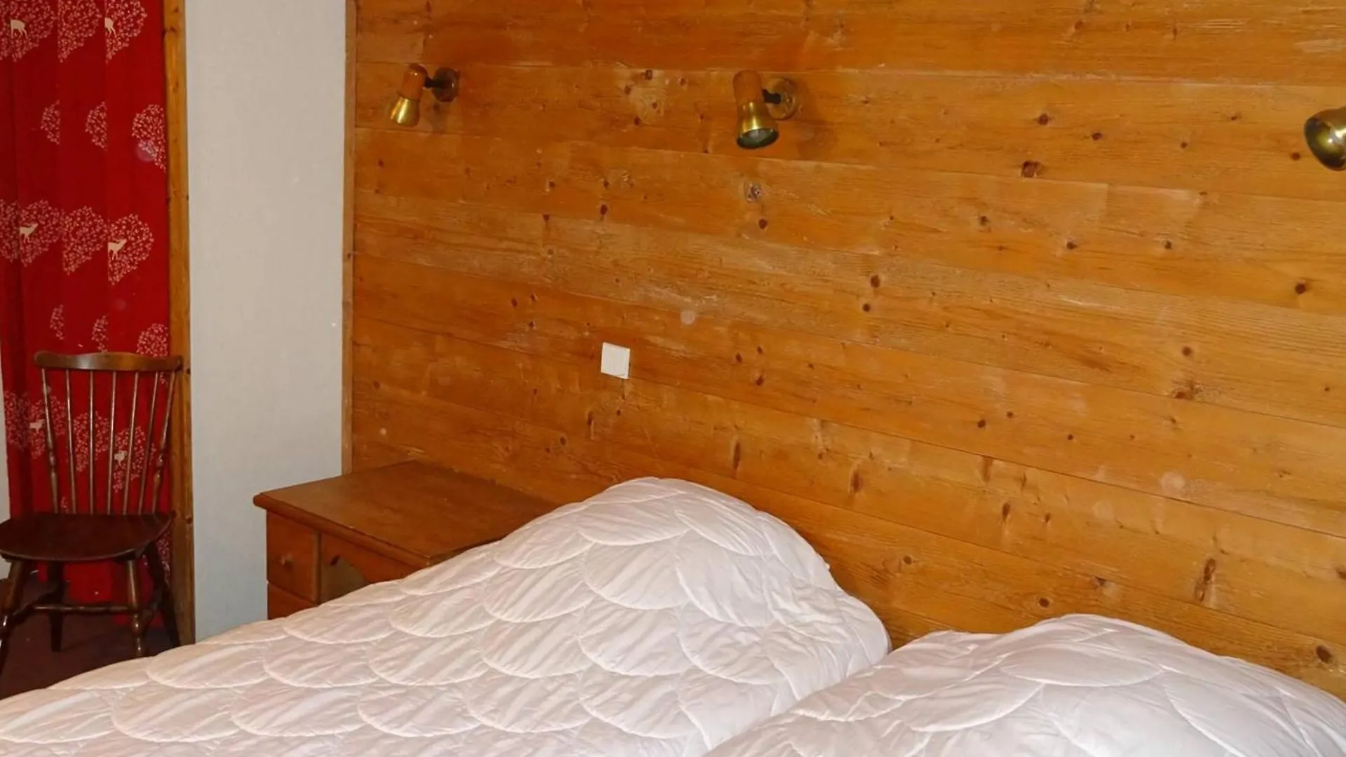 Apartment Les Gets : Appartement 6 Pieces, 13 Pers, Wi-Fi, 200M Commerces, 450M Pistes, Draps Et Serviettes Inclus - Fr-1-802-55